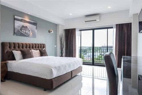 Deluxe Double or Twin Room with Balcony