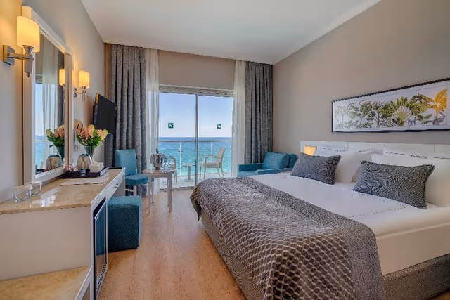 DOUBLE SEA VIEW