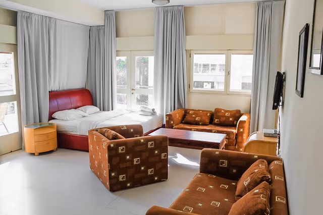 STUDIO WITH BALCONY