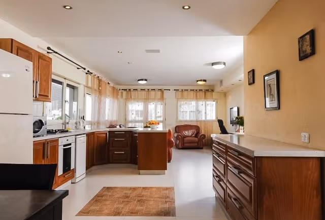 APARTMENT CAPACITY 6