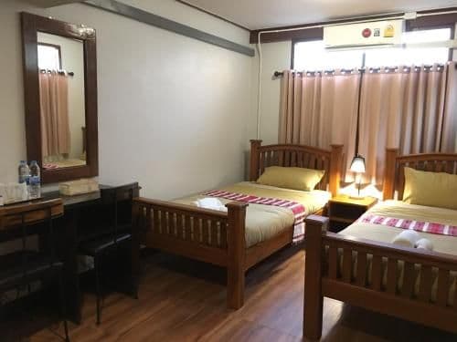 Standard Twin Room