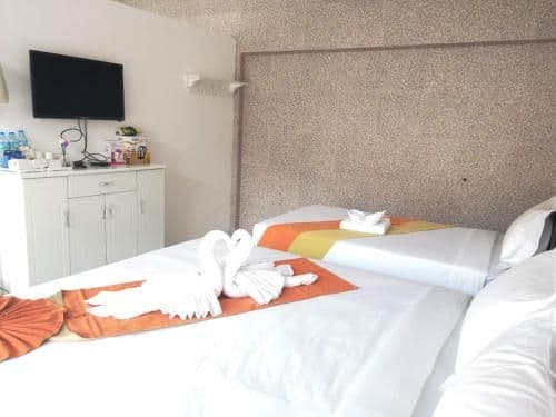 Triple Room with Shared Toilet