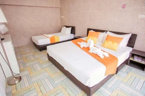 Triple Room with Shared Toilet