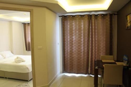 One-Bedroom Apartment