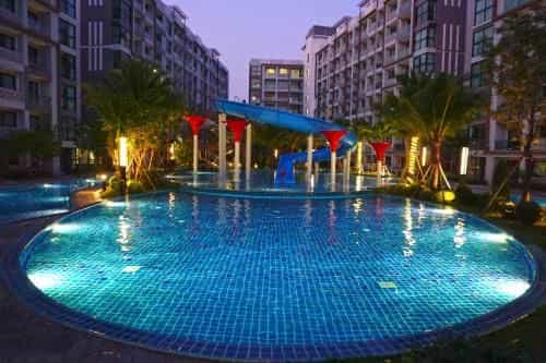 Dusit Grand Park by Milosh Dusit Grand Park by Milosh