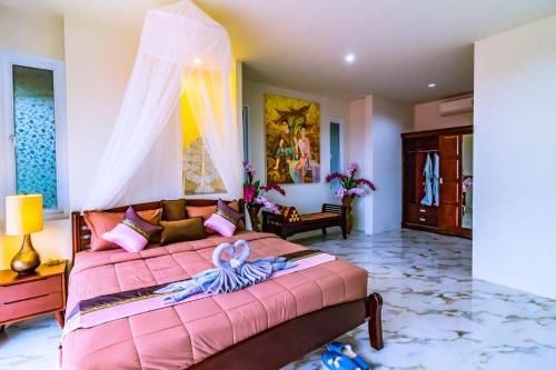Wanwisa 5 Bedroom Pool Villa3