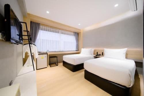 Superior Twin Room