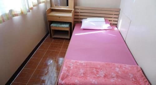 Bunk Bed in Mixed Dormitory Room
