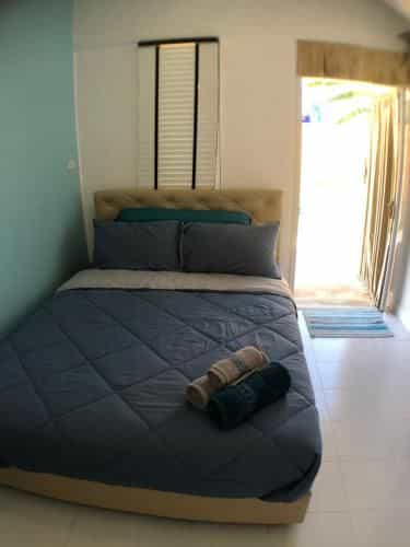 The Shacks Shacks - Queen Bed, Kitchen & Parking The Shacks Shacks - Queen Bed, Kitchen & Parking