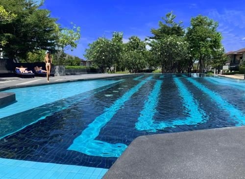 Saransiri - 4 bedroom villa, shared pool & gym, Free Wi-fi0