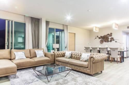 Penthouse Apartment