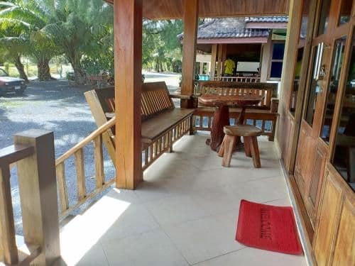 Bungalow with Sea View
