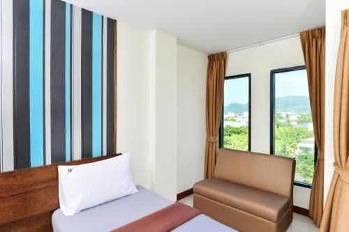 Twin Room with City View