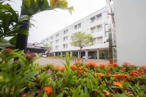 BaanBumrungsuk BRS Hotel BaanBumrungsuk BRS Hotel