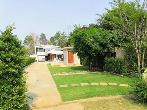 ซอยการเThanon ChiangMai-Lamphu (Soi Karn Keha Thanon ChiangMai-Lamphu)4