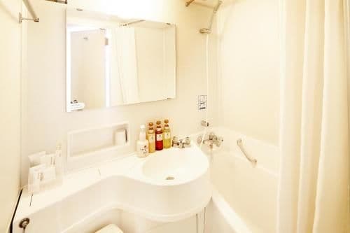 Single Room - Non-Smoking