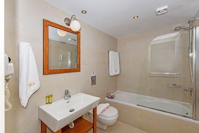 JUNIOR SUITE STANDARD