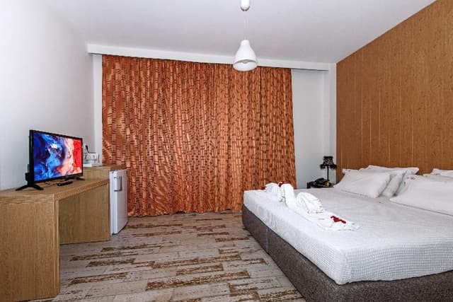 SUITE WITH PRIVATE POOL