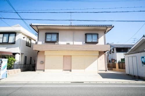 Five-Bedroom House