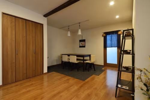 Three-Bedroom Townhouse