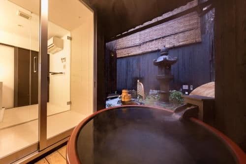 Suite Japanese-Style Townhouse 125㎡ with Open-Air Bath