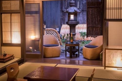 Suite Japanese-Style Townhouse 125㎡ with Open-Air Bath