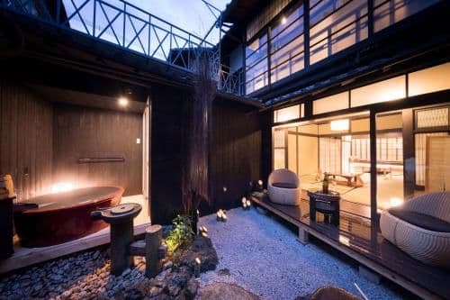 Suite Japanese-Style Townhouse 125㎡ with Open-Air Bath