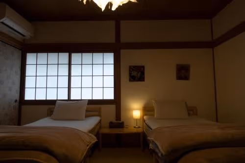Twin Room with Shared Bathroom