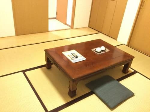 Japanese-Style Room