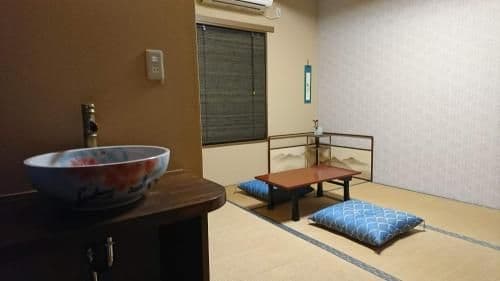 Japanese-Style Room