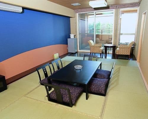 Family Room with Hot Spring Bath