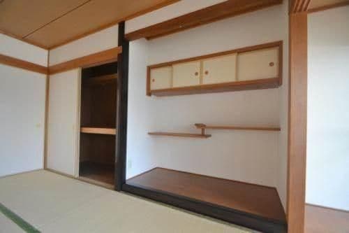 Triple Room with Shared Bathroom