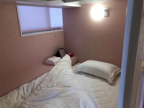 Bed in 10-Bed Mixed Dormitory Room