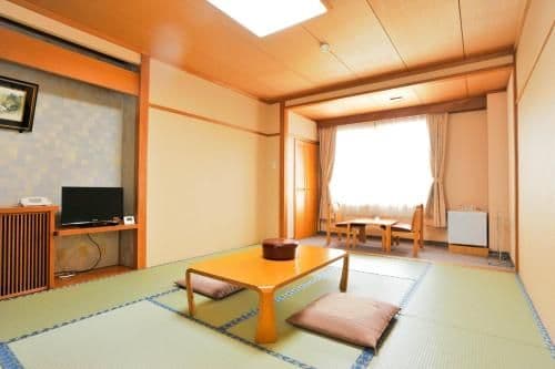 Japanese-Style Quadruple Room