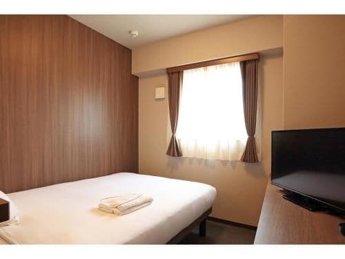 Single Room with Bathroom - Smoking