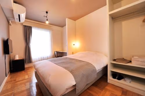 Double Room with Shared Bathroom - Non-Smoking