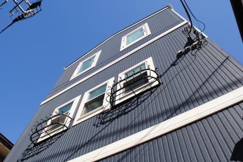T House2