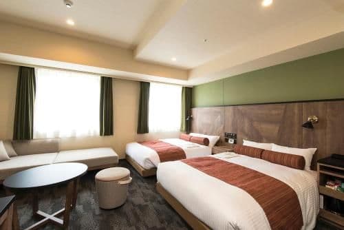 Large Twin Room - Non-Smoking (3 People)
