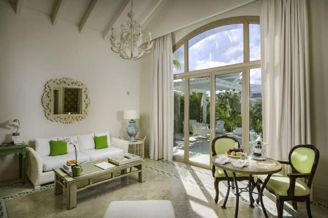 SUITE LUXURY ONE BEDROOM