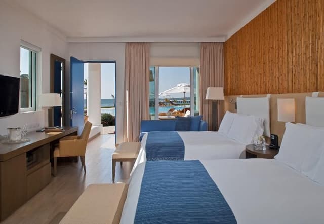 DOUBLE OCEAN VIEW TWO QUEEN BEDS
