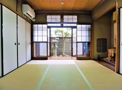 Twin Room with Futon Mat and Shared Bathroom