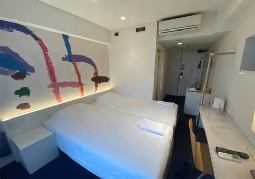 Hollywood Twin Room