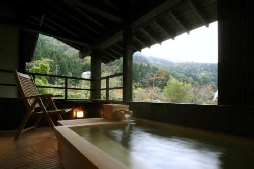 Quadruple Room with Private External Bathroom