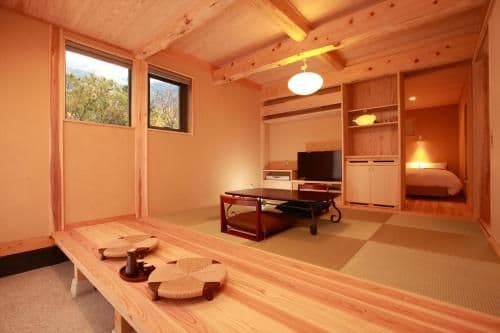 Twin Room with Private Bathroom
