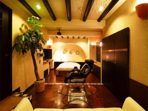 Standard Queen Room