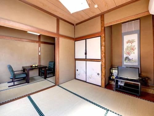 Japanese Style Room with Shared Bathroom