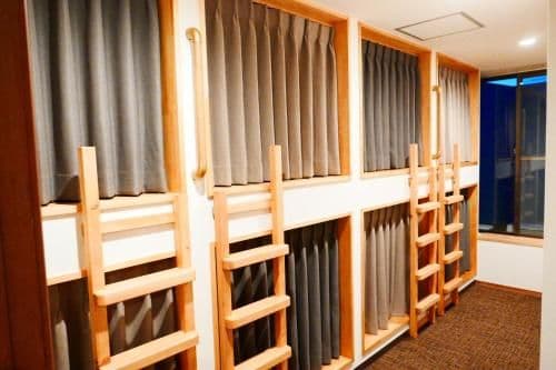 Capsule Single Bed in Mixed Dormitory Room with Shared Bathroom