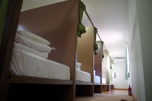 Single Bed in Mixed Dormitory Room
