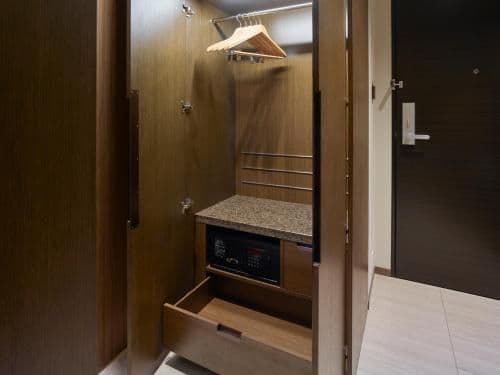Executive Twin Room - Non-Smoking