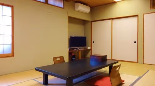 Japanese-Style Room